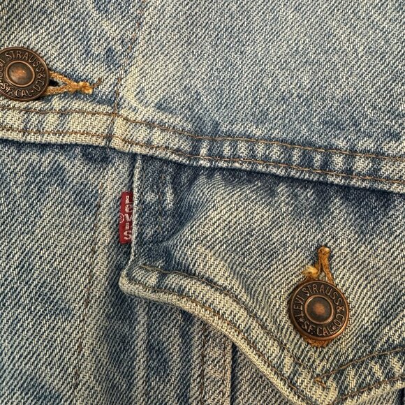 Levis 80’s Vintage 75504-0212 Denim Trucker Jacket Size Large Dragon Embroidery - Picture 3 of 14